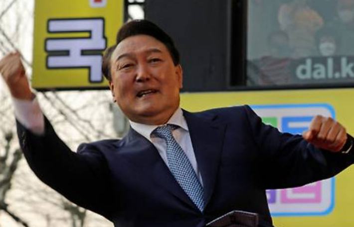 탄핵 이어 당선 무효형까지…尹, 헌정사 초유 '불명예 2관왕' 되나