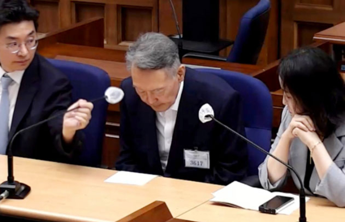 윤석열 전 대통령이 27일 서울 서초구 서울중앙지방법원에서 열린 공직선거법 위반 혐의 사건 1심 선고 공판에 출석하고 있다. 서울중앙지법 제공