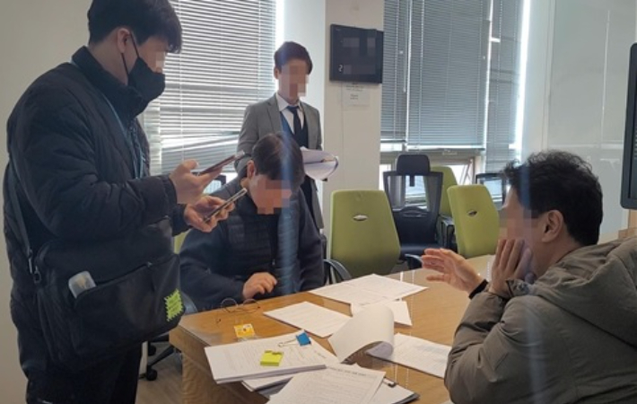 지난 2월 서울 소재 랜덤채팅앱 운영사 압수수색 현장. 경기남부경찰청 제공