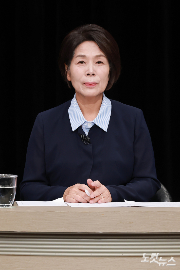 더불어민주당 최민희 최고위원 후보가 3일 경기 부천시 OBS경인TV에서 열린 최고위원 후보자 방송토론회에 참석해 있다. 국회사진기자단