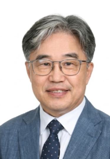 백창석 전 춘천시 부시장. 춘천시 제공