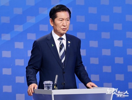 토론회 준비하는 정청래