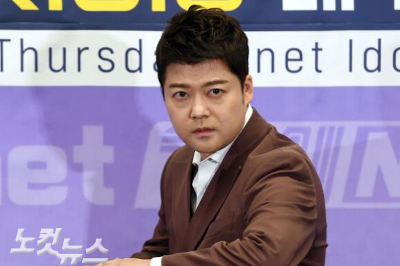 황진환 기자