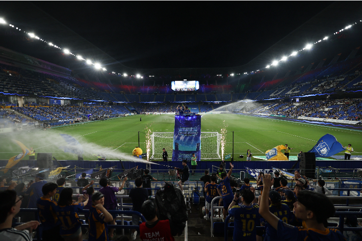 지난 2일 울산 문수축구경기장에서 열린 '블루밤 페스티벌' 모습. 울산 HD 제공