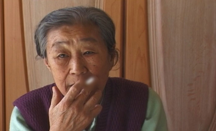2002년 김복동 할머니가 증언하는 모습. 전쟁과여성인권박물관 제공