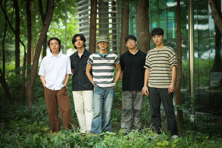서도밴드는 오는 16일 서울 서대문구 연세대학교 백주년기념관 콘서트홀에서 단독 콘서트를 연다. 정규 1집 '원' 수록곡 전 곡을 만나볼 수 있다. 서도밴드 제공
