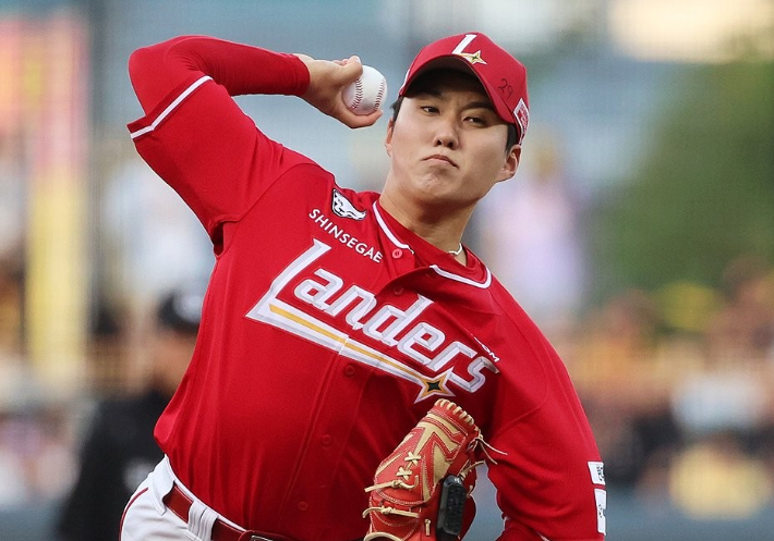 SSG 우완 최민준. 연합뉴스 