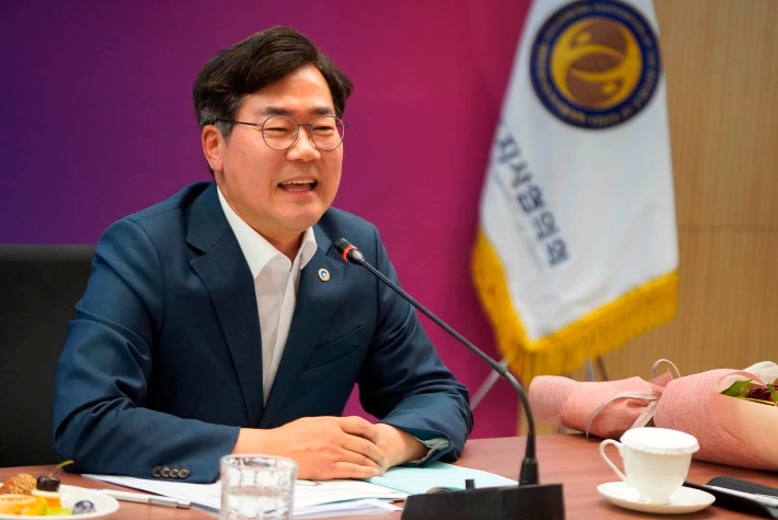 박찬대 인천시장이 대한민국시도지사협의회 정기총회에서 발언하고 있는 모습. 페이스북 캡처