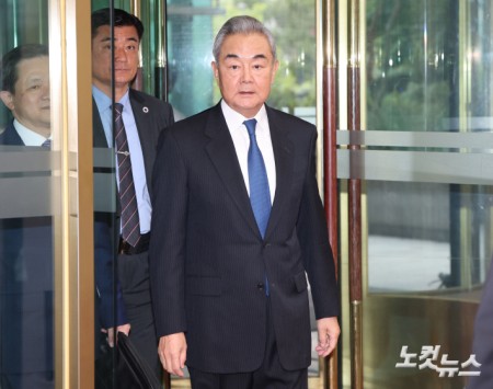 중국 왕이 부장 외교부 방문
