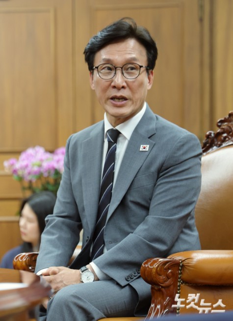조정식 국회의장 찾은 김민석 더불어민주당 대표