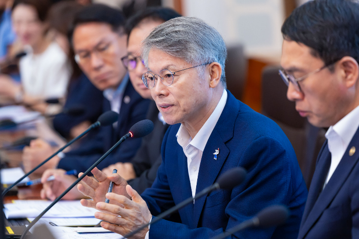 민형배 시장이 4일 국무회의에서 발언하고 있다. 청와대 제공