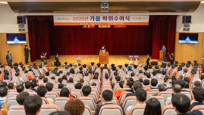 류완하 동국대WISE총장이 환송사를 하고 있다. 동국대 제공