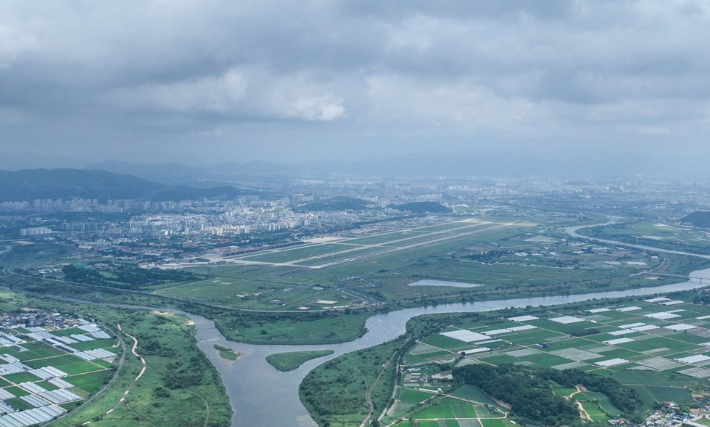 광주 군공항, 호남권 반도체 클러스터 후보지. 연합뉴스