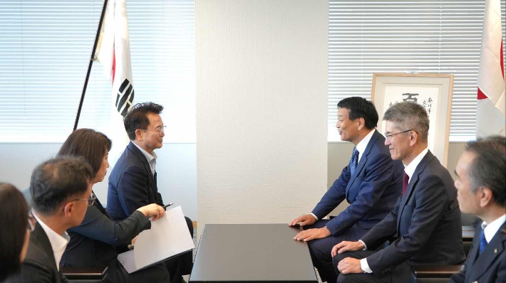 육동한 시장, 이케다 호후시장 면담. 춘천시 제공