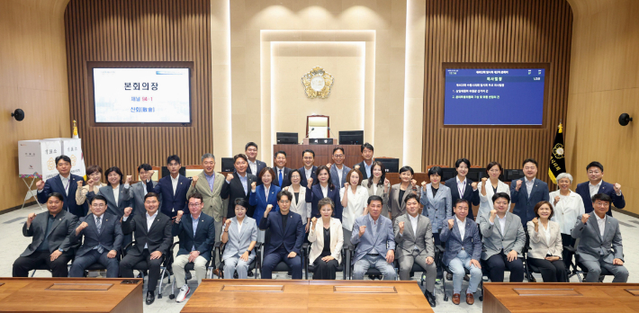 수원시의회 의원. 수원시의회 제공