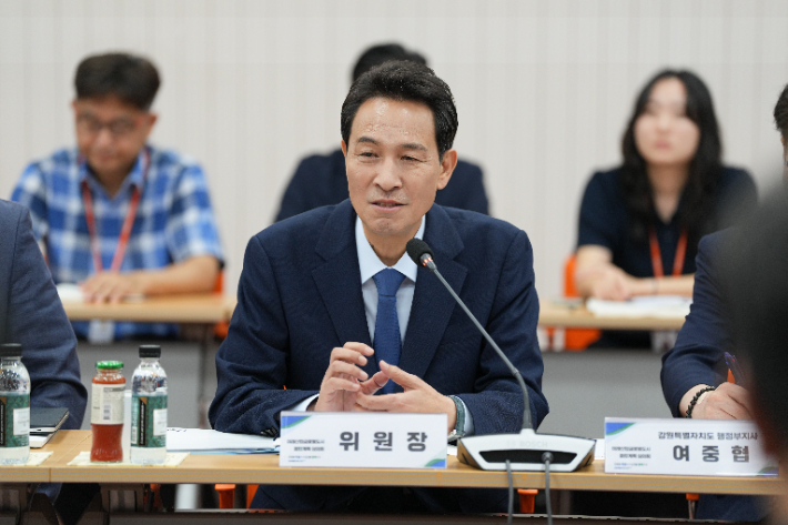 우상호 강원도지사가 24일 '2026년 제2회 미래산업글로벌도시 종합계획심의회'에서 모두 발언을 하고 있다. 강원도 제공 
