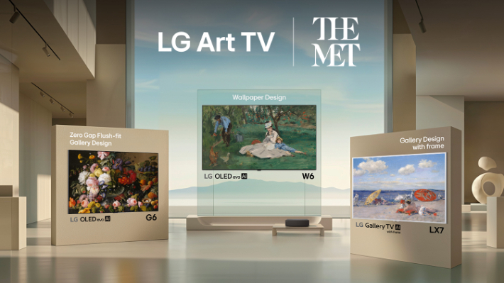LG전자가 아트 콘텐츠 서비스 'LG 갤러리 플러스'에서 미국 뉴욕 메트로폴리탄 미술관의 명화를 제공한다. (사진 왼쪽부터) LG전자 아트 TV 라인업인 'LG 올레드 에보 AI G6'와 'LG 시그니처 올레드 W(해외명: W6)', 'LG 갤러리 TV AI(해외명: LX7)'에서 접하는 △윌리엄 메리트 체이스의 '해변에서' △에두아르 마네의 '아르장퇴유 정원의 모네 가족' △세브린 로젠의 '꽃과 과일이 있는 정물'. LG전자 제공