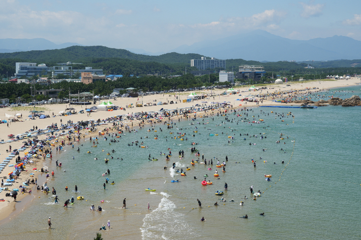 하조대해수욕장 전경. 양양군 제공