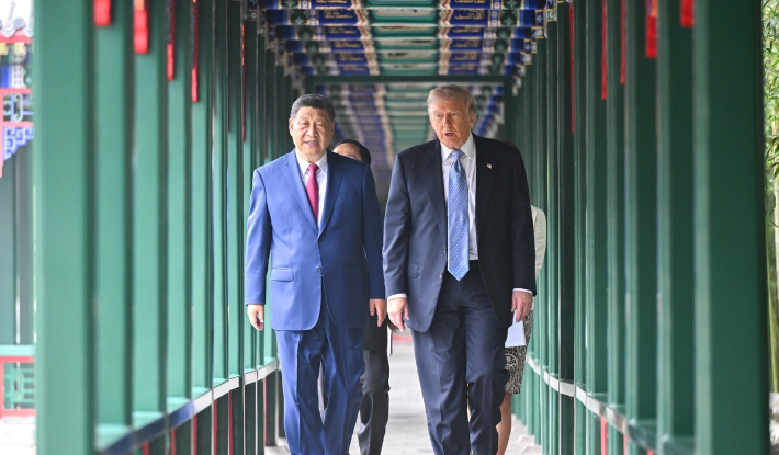 도널드 트럼프 미국 대통령(오른쪽)과 시진핑 중국 국가주석. 연합뉴스