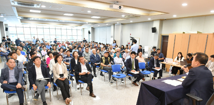 지난 25일 화천군 간동면에서 열린 예산편성 의견 수렴을 위한 주민설명회. 화천군 제공