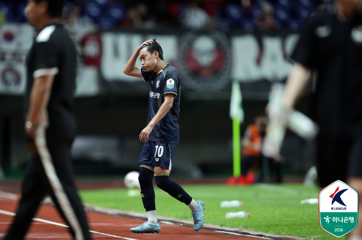 퇴장당한 광주의 김우진. 한국프로축구연맹 제공