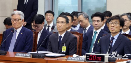 국회 행안위 출석한 유재성 경찰청장 직무대행