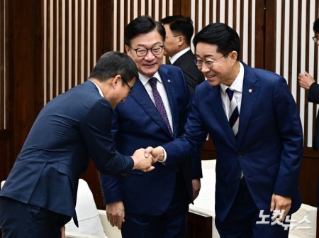 제439회 정기국회 개회식 사전환담