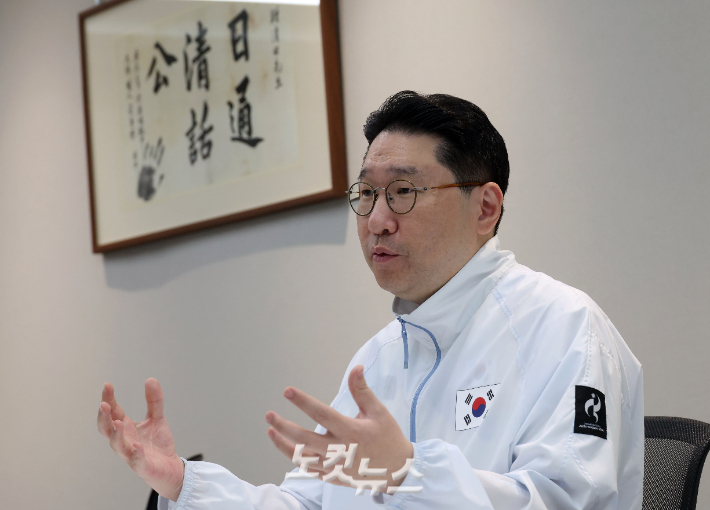 이상현 '2026 아이치·나고야 아시안게임' 대한민국 선수단장이 1일 서울 강남구 (주)태인 사무실에서 CBS노컷뉴스와 인터뷰에서 대회 운영 각오를 밝히는모습. 황진환 기자