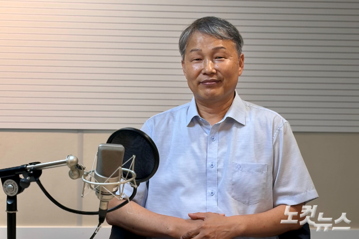 아인학교 박현수 교장 선생님. 박혜진 아나운서