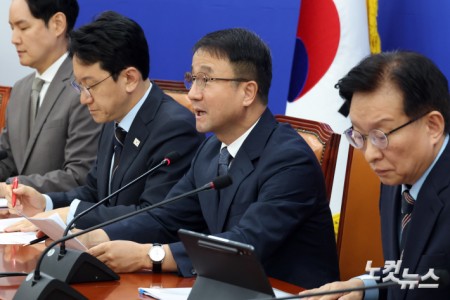 정책조정회의 발언하는 한병도 원내대표