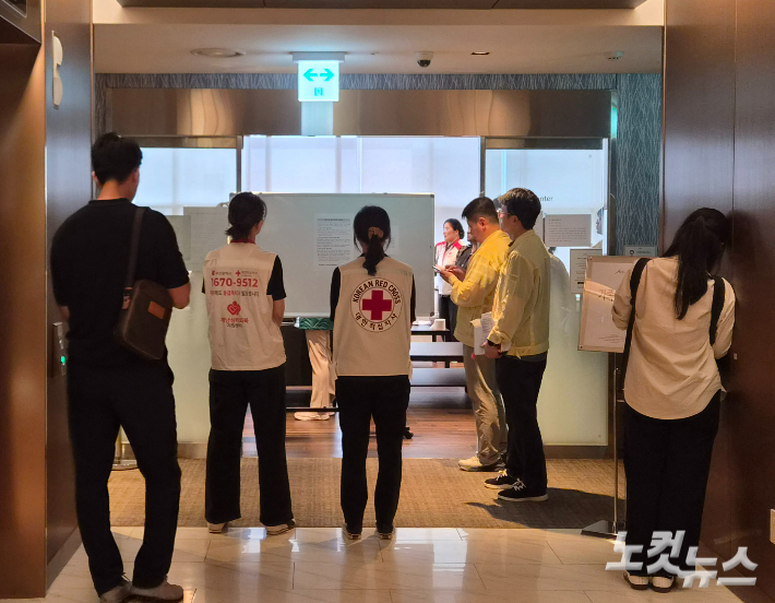 3일 부산 동구 부산역 인근에 마련된 '부산 예인선 전복 사고' 선원 가족 대기실. 김혜민 기자 