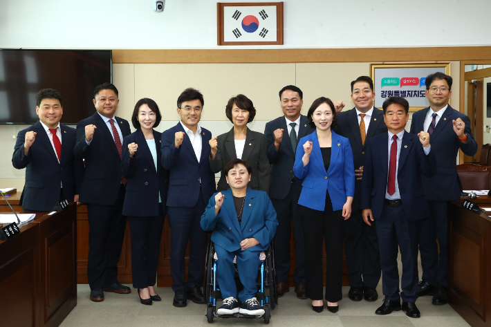 강원특별자치도의회 윤리특별위원회. 강원도의회 제공