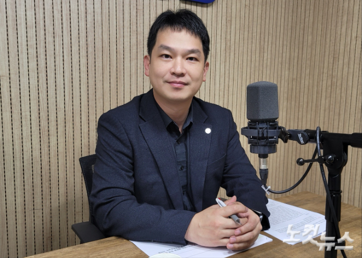 이명훈 장학사. 이은영 PD