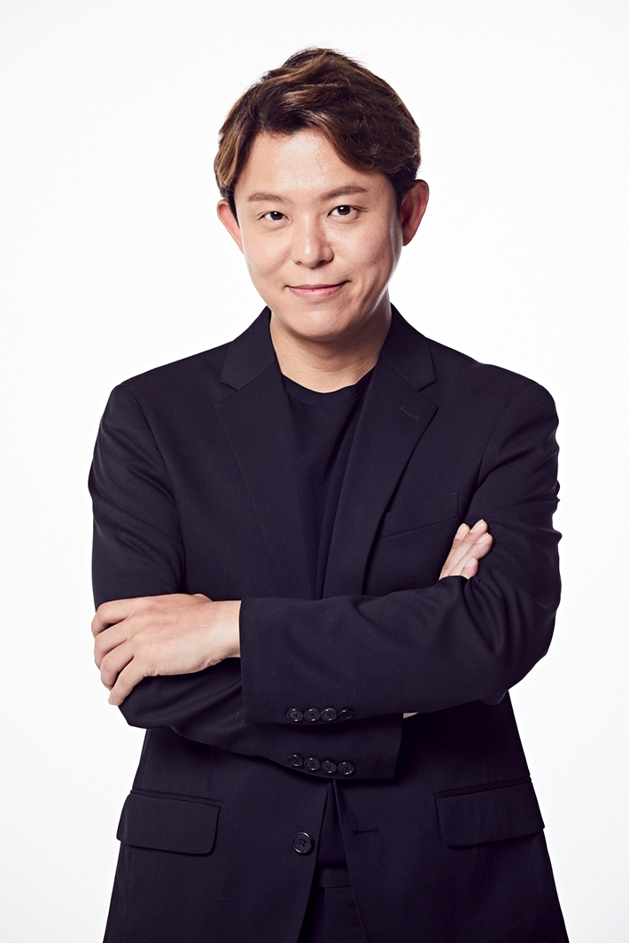 올해 30주년을 맞은 그룹 H.O.T. 멤버 토니안. 비웨이브엔터테인먼트 제공