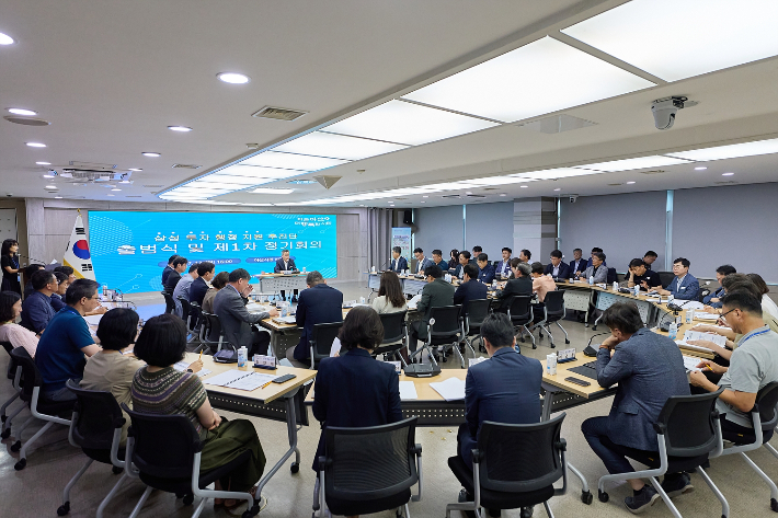 지난 7월 삼성 투자 행정지원 추진단 출범식 및 제1차 정기회의 모습. 아산시 제공
