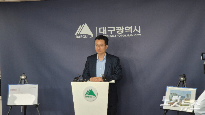 8일 대구시 동인청사 기자실에서 허주영 대구시 교통국장이 대구 도시철도 3호선 운행 장애에 대한 긴급 브리핑을 열었다. 곽재화 기자