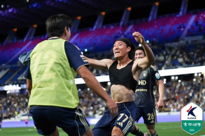 환호하는 심상민. 한국프로축구연맹 제공