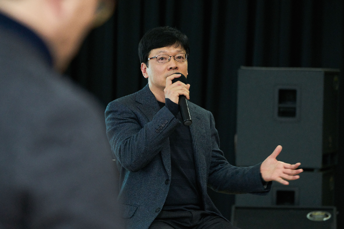 발언하는 권혁빈 스마일게이트 희망스튜디오 이사장. 연합뉴스