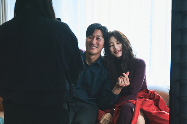 김재철은 이번 작품에 대해 "기존 작품에서 보여드리지 못했던 새로운 얼굴을 보여준 기회가 됐다"며 "이 배우에게 민낯을 드러내는 데 주저 없이 할 수 있구나라고 봐주셨으면 좋겠다"고 밝혔다. 쿠팡플레이 제공