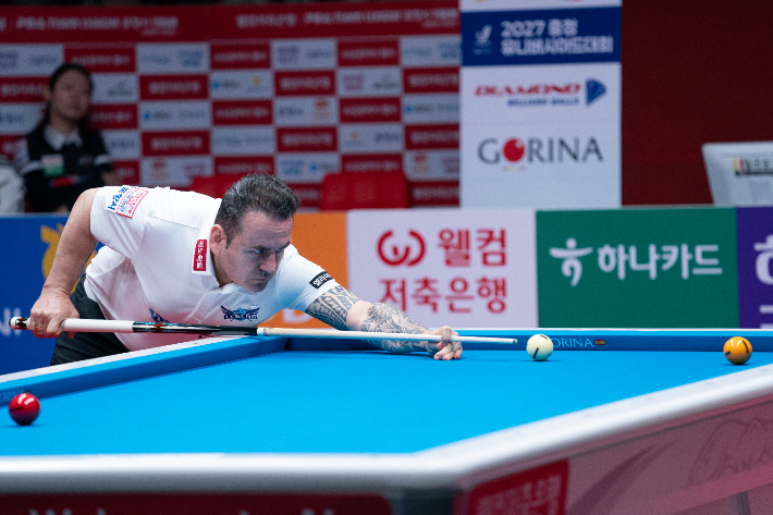 13일 하나카드와 경기에서 2승을 거둔 휴온스 모랄레스. PBA 