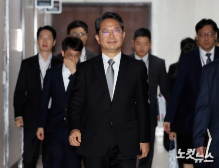 인사청문회 향하는 김승원 후보자