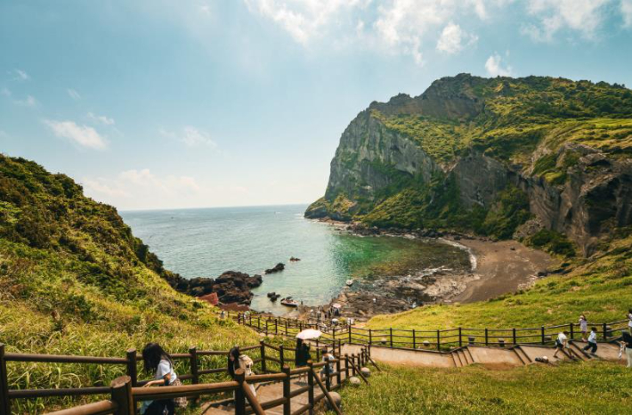 성산일출봉. 제주도관광협회 제공