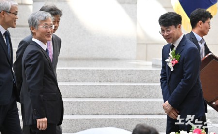 대화하는 조희대-김성수