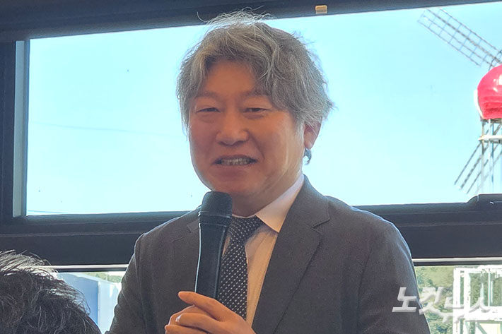 유정훈 한국도로공사 사장이 국토교통부 출입기자단 간담회에서 공사의 현안과 발전 방향을 설명하고 있다. 최창민 기자