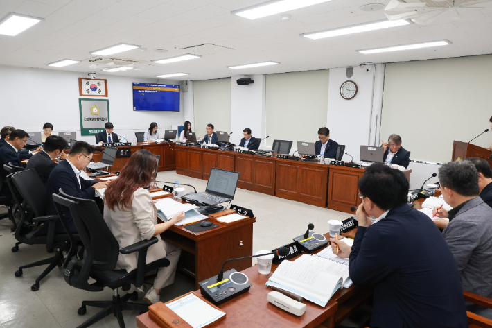 건설해양농림위원회 행정사무감사. 창원시의회 제공 