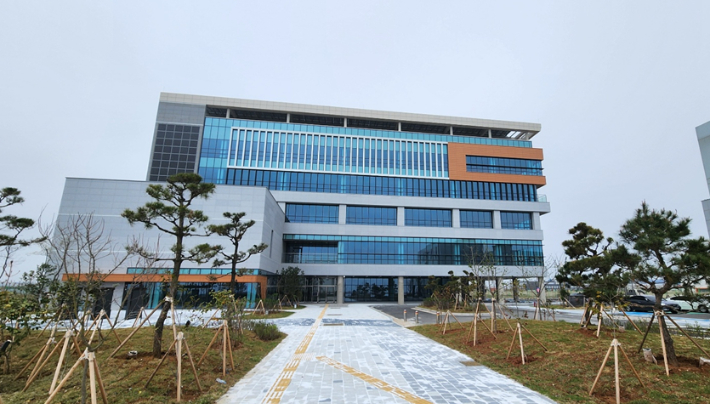 전북 새만금 에너지산업융복합단지 종합지원센터 전경. 전북도 제공
