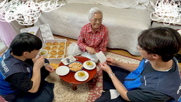 한수원이 추석 명절을 맞아 전국 사업소에서 지역사회와 함께하는 다양한 봉사활동을 펼쳤다. 한수원 제공