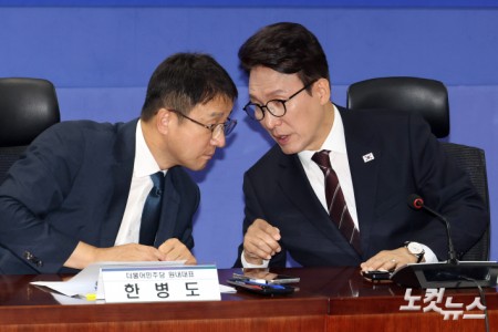 대화하는 김민석 대표-한병도 원내대표