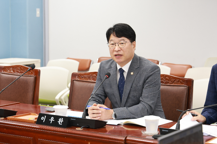 이우완 창원시의원. 창원시의회 제공 