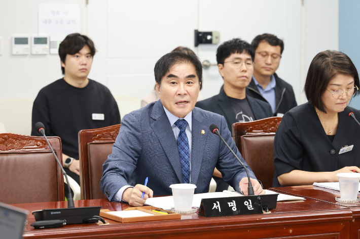 서명일 창원시의원. 창원시의회 제공 